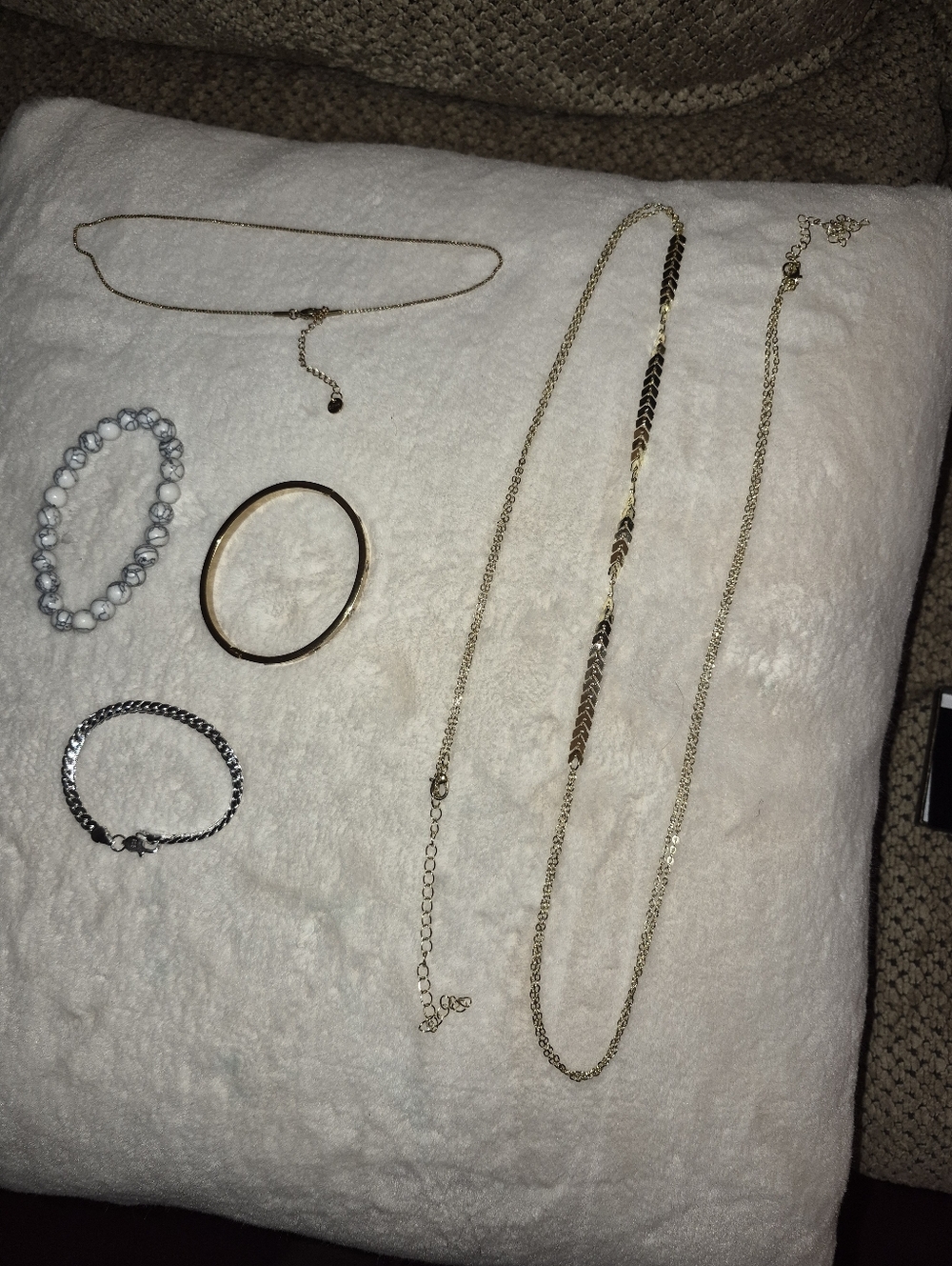 9 Piece Jewlrey Bundle
